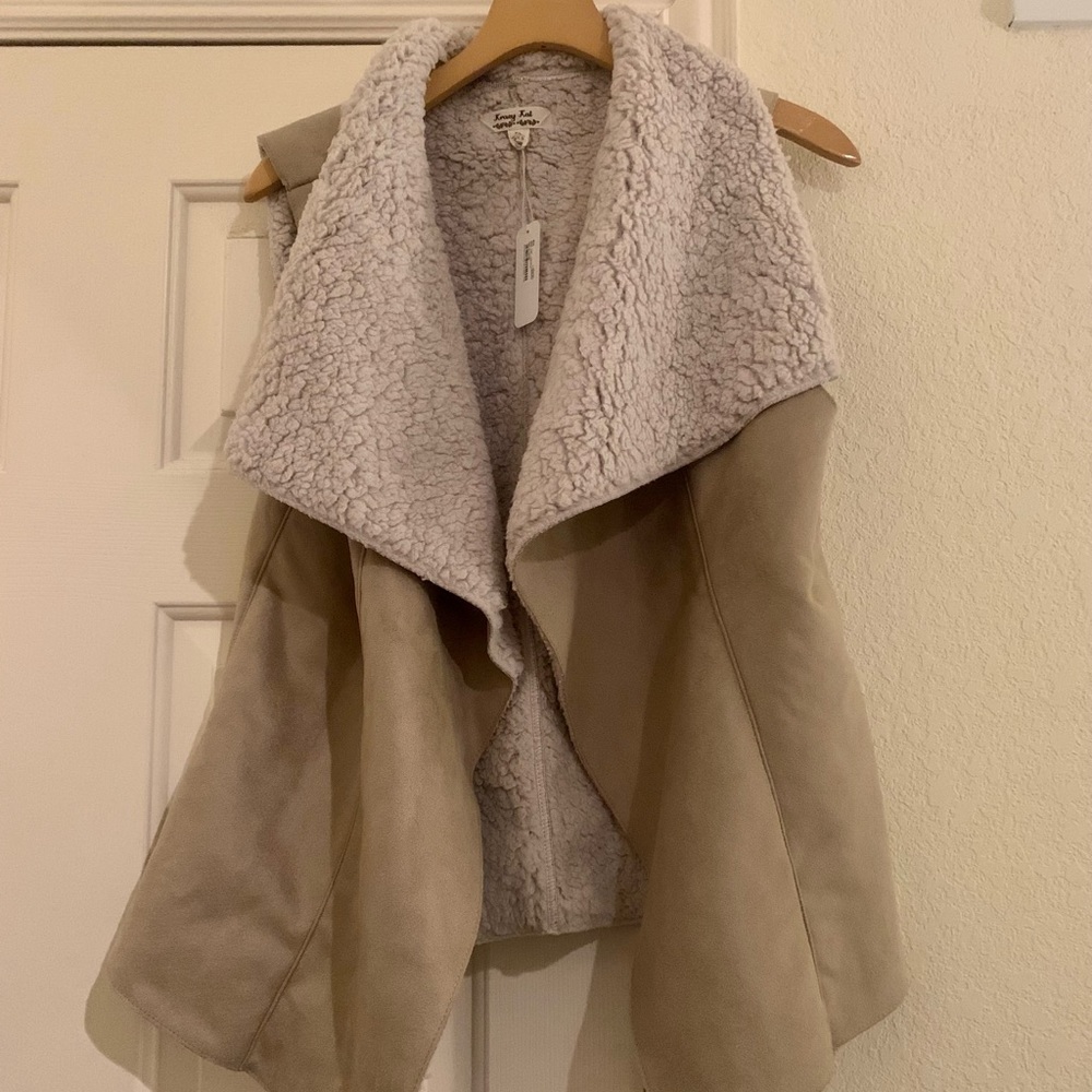 Krazy Kat Light Tan Sherpa Vest